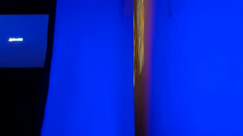 Snapshot of valetv2222 chatting on November 6, 12:44 am valetv2222 online show from November 6, 12:44 am