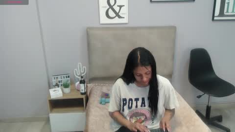 valevicious online show from March 28, 1:33 pm