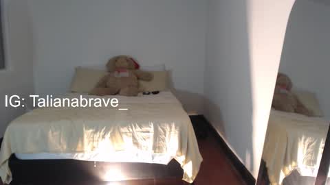 Snapshot of valientegirl_ chatting on November 23, 5:29 am VALIENTE online show from November 23, 5:29 am