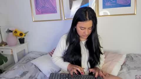 Snapshot of valka_collins chatting on February 27, 4:01 am Valka online show from February 27, 4:01 am