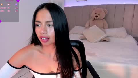 Snapshot of valka_wolfe chatting on December 3, 12:02 am Valka online show from December 3, 12:02 am