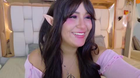 Snapshot of valkiria_moore chatting on October 31, 7:59 pm Valkiria moore online show from October 31, 7:59 pm