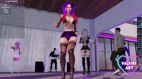 Snapshot of valkiriart chatting on February 19, 10:53 pm valkiriart online show from February 19, 10:53 pm