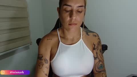 Snapshot of valkyriarose chatting on September 17, 1:07 am Isis online show from September 17, 1:07 am