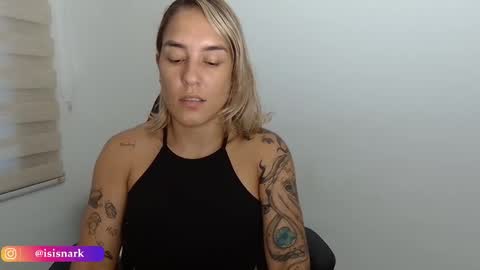 Snapshot of valkyriarose chatting on October 3, 10:40 pm Isis online show from October 3, 10:40 pm