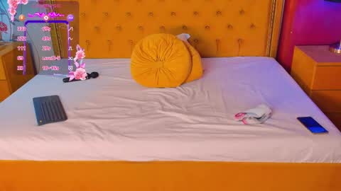 Valerie Val V online show from March 3, 7:54 am