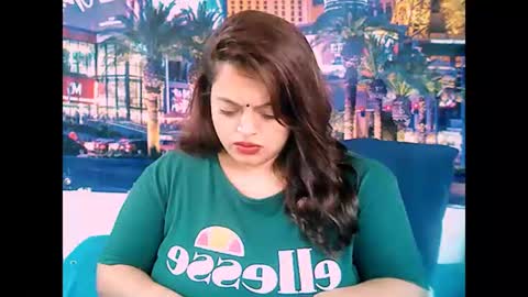 Snapshot of valleyval chatting on January 11, 6:24 am indianvalvet priya is back online show from January 11, 6:24 am