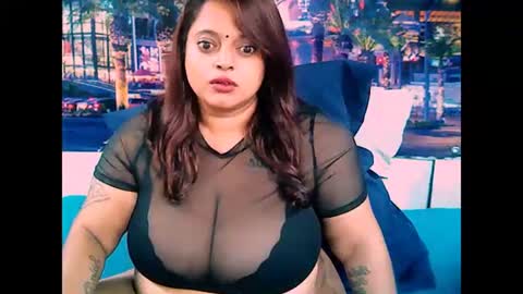 Snapshot of valleyval chatting on January 17, 9:39 am indianvalvet priya is back online show from January 17, 9:39 am