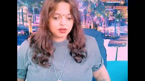 Snapshot of valleyval chatting on January 20, 6:21 am indianvalvet priya is back online show from January 20, 6:21 am
