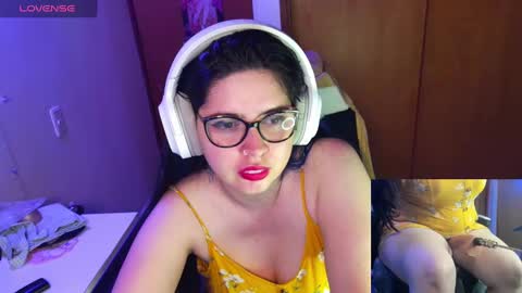 Im Violet online show from December 27, 1:11 am