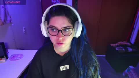 Im Violet online show from January 8, 2:35 am