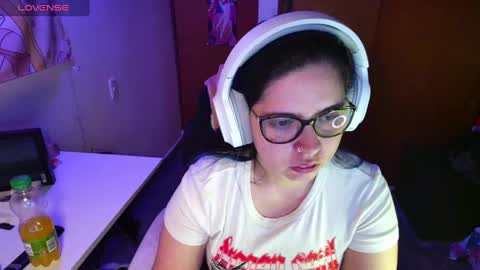 Im Violet online show from January 14, 12:00 am