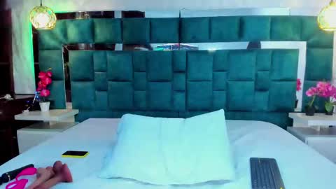 valtira nova online show from September 28, 6:46 pm