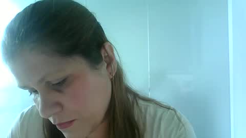 Snapshot of valu2208 chatting on September 8, 2:49 pm valu2208 online show from September 8, 2:49 pm