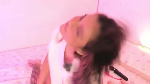 valy_shyness online show from October 10, 8:30 pm