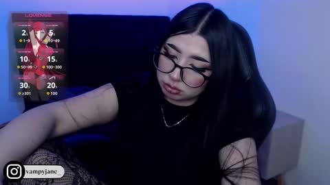 Snapshot of vammpyjane chatting on October 29, 2:03 am vammpyjane online show from October 29, 2:03 am