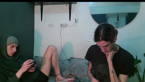 Snapshot of vamp_noah chatting on February 5, 6:35 am Vamp Noah and Dan online show from February 5, 6:35 am