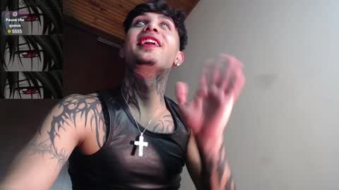 Snapshot of vampiredavyd chatting on January 4, 11:38 pm david guzman i model independenthelp me with a thumbs up online show from January 4, 11:38 pm