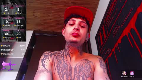 Snapshot of vampiredavyd chatting on January 8, 8:50 pm david guzman i model independenthelp me with a thumbs up online show from January 8, 8:50 pm