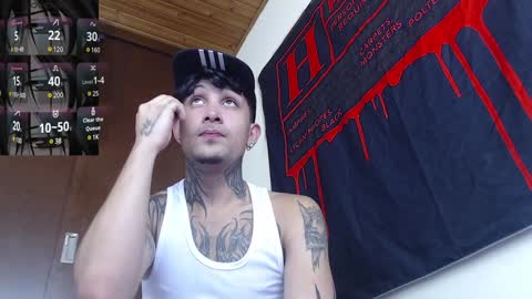 Snapshot of vampiredavyd chatting on January 11, 6:54 pm david guzman i model independenthelp me with a thumbs up online show from January 11, 6:54 pm
