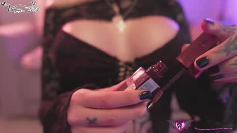 Snapshot of vampyy_doll chatting on October 8, 1:47 am Please help me to reach 300 thumbs up online show from October 8, 1:47 am