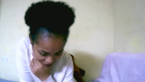 vanah344375 online show from September 12, 11:37 pm
