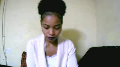 vanah344375 online show from September 13, 12:05 pm