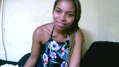 vanah344375 online show from September 20, 12:11 am