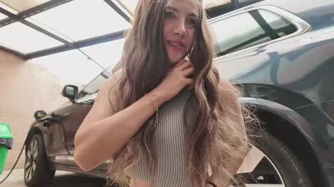 vanessa online show from October 1, 6:25 pm