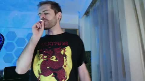 Snapshot of vanceaminator chatting on October 9, 3:48 am Emy online show from October 9, 3:48 am