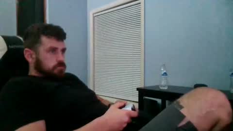 Snapshot of vandal2021 chatting on November 18, 7:46 am Vandal2021 online show from November 18, 7:46 am