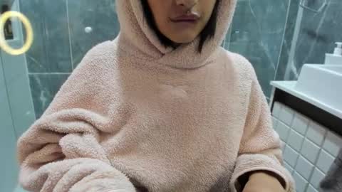 Babi Alu online show from October 31, 1:01 pm