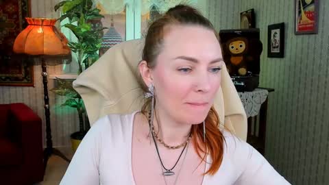 Snapshot of vandarossi chatting on December 15, 4:37 pm Vanda online show from December 15, 4:37 pm