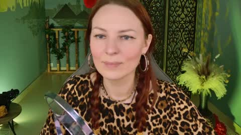 Snapshot of vandarossi chatting on December 19, 1:18 pm Vanda online show from December 19, 1:18 pm