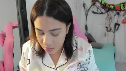 Snapshot of vanelope_smith chatting on November 7, 12:21 am vanelope_smith online show from November 7, 12:21 am