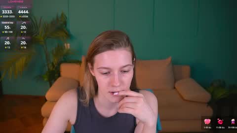 Snapshot of vanessa__lui chatting on June 8, 3:01 pm Vanessa online show from June 8, 3:01 pm