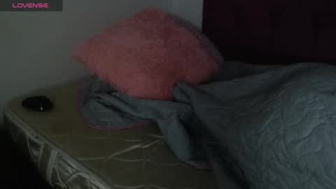 Snapshot of vanessa_lovea chatting on December 5, 10:23 am Vanessa online show from December 5, 10:23 am