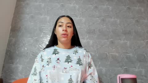 vanessaadol online show from February 6, 10:15 am