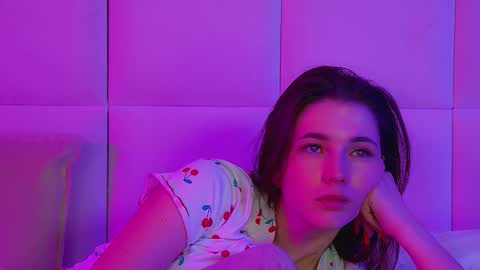 Vanessa online show from February 24, 3:15 am