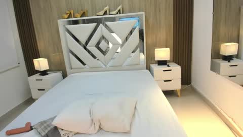 Snapshot of vanessahard_as chatting on May 1, 8:24 pm Vanessa Hard online show from May 1, 8:24 pm