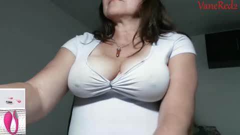 Vanesared2 online show from December 20, 1:02 am