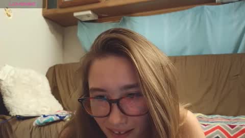 Snapshot of vanessarose4825 chatting on October 27, 10:25 pm Vanessa Rose online show from October 27, 10:25 pm