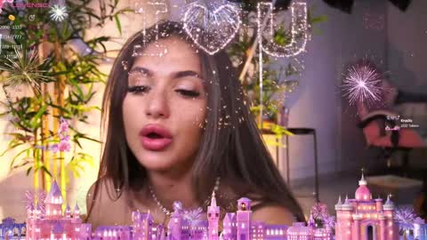 Vanessa Simon online show from January 24, 12:10 pm