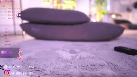 Vanessa Simon online show from February 7, 12:28 pm