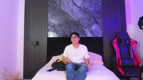 Snapshot of vanilla_hot_ chatting on January 24, 1:14 pm vanilla_hot_ online show from January 24, 1:14 pm