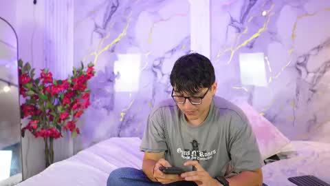 Snapshot of vanilla_hot_ chatting on October 5, 7:34 pm vanilla_hot_ online show from October 5, 7:34 pm