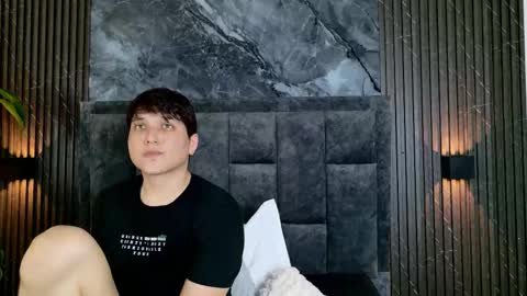 vanilla_hot_ online show from November 18, 7:07 pm