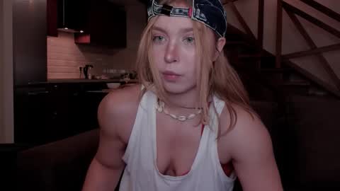 Snapshot of vanillalivitski chatting on October 10, 11:09 am Vanilla online show from October 10, 11:09 am