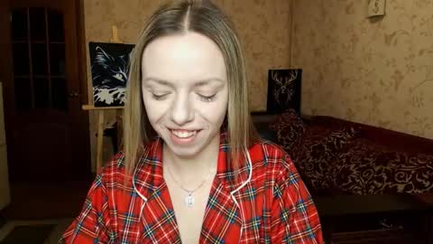 VanillaMuffin online show from February 10, 7:04 am