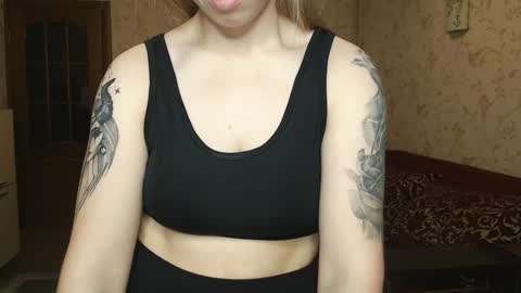 VanillaMuffin online show from February 24, 10:26 am